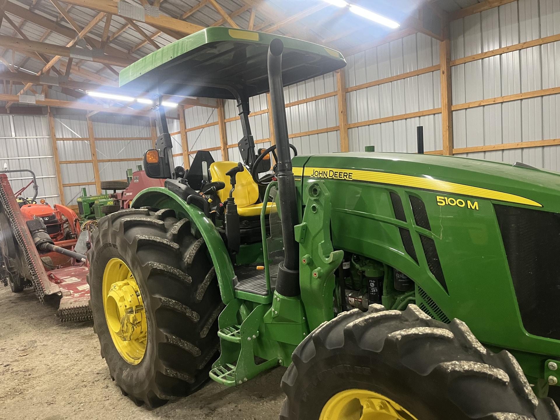 2021 John Deere 5100M Image