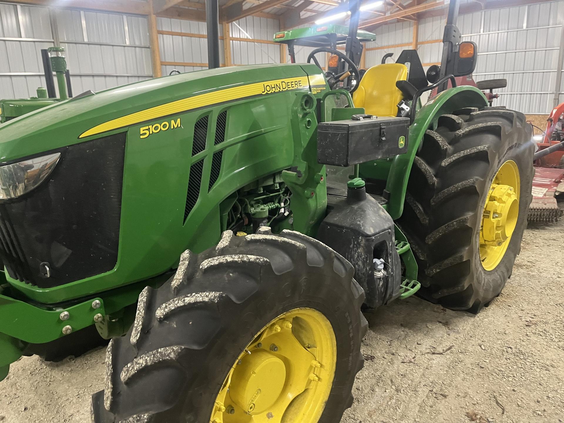 2021 John Deere 5100M Image