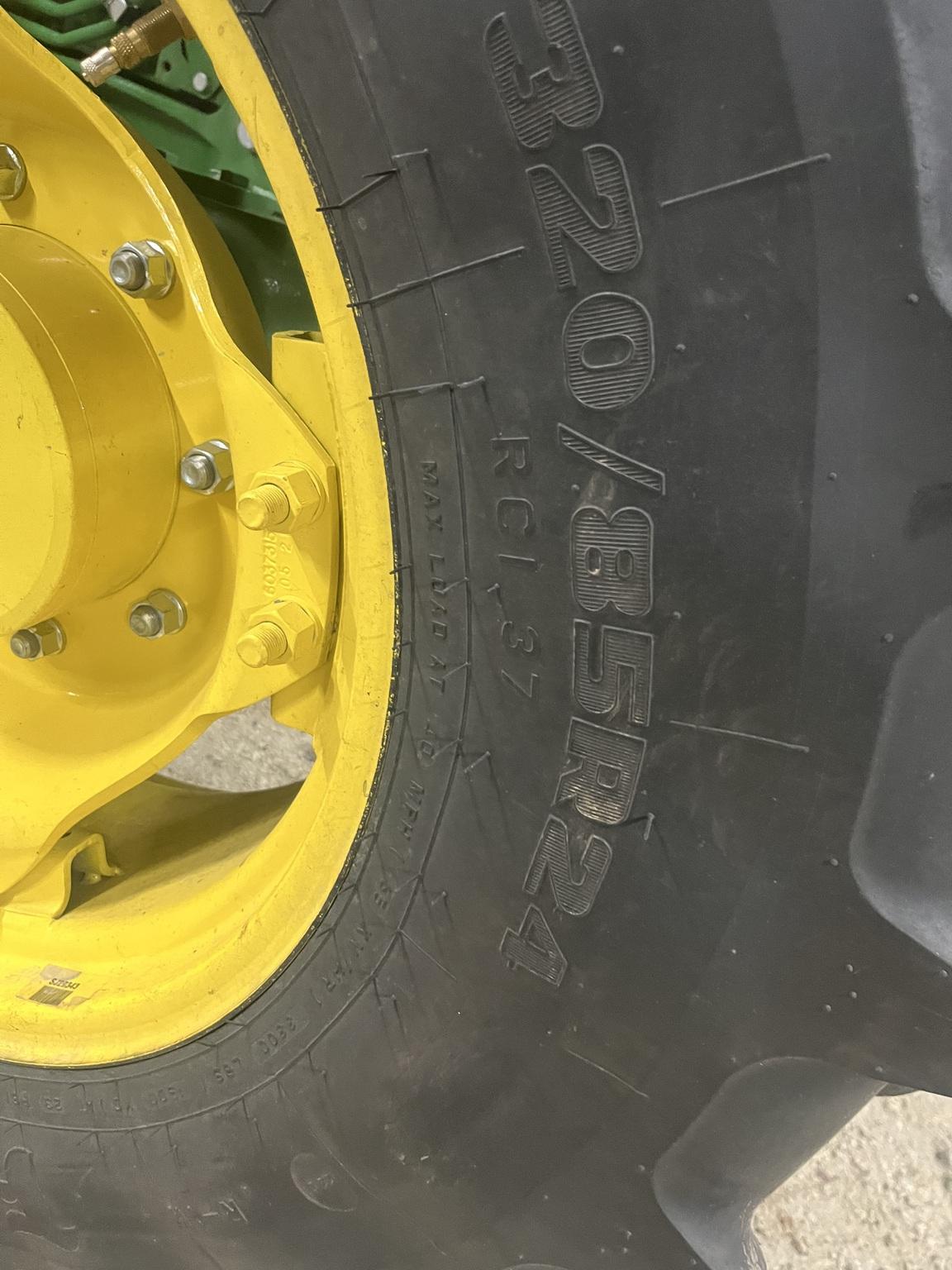 2021 John Deere 5100M Image