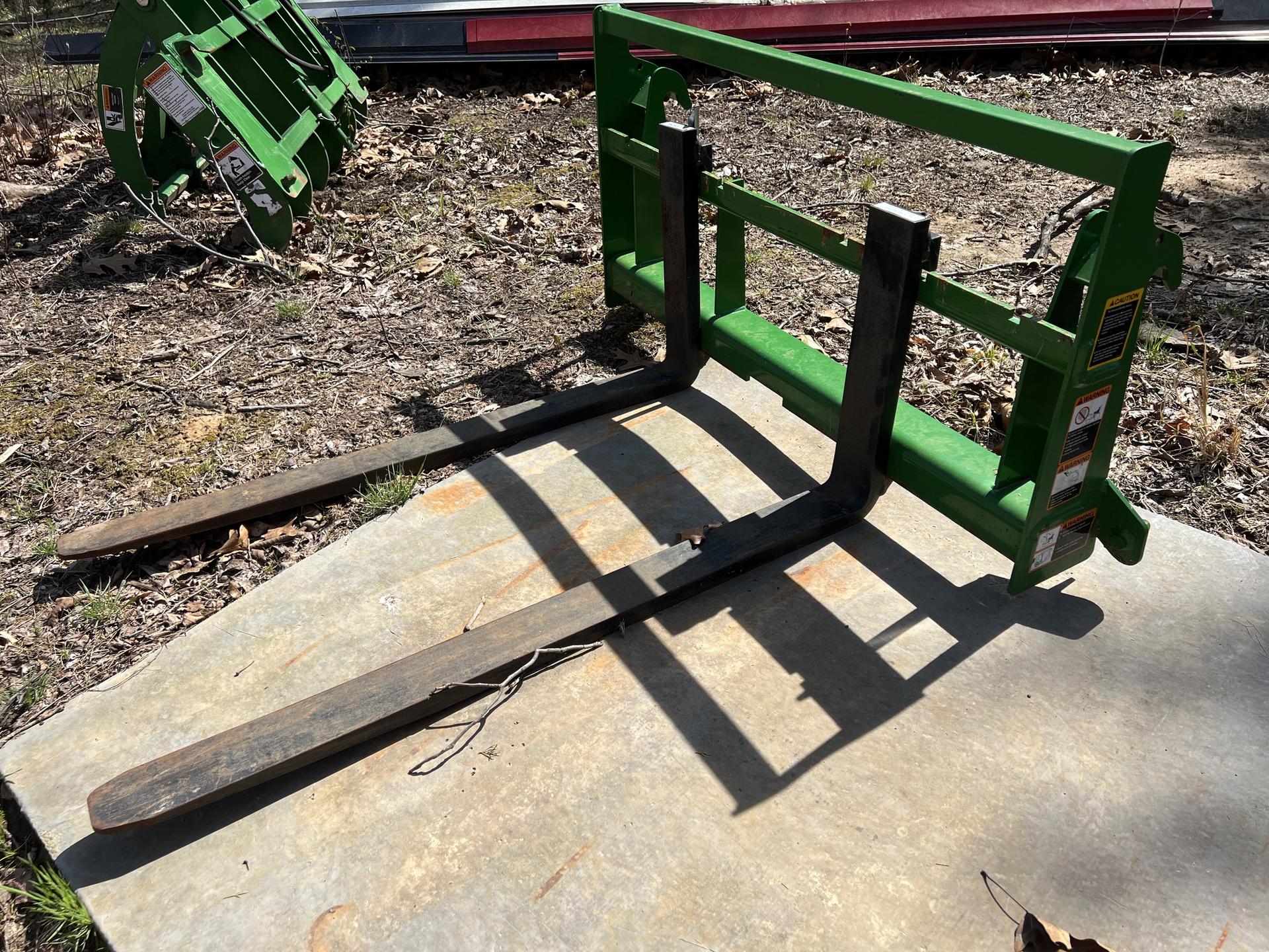 2020 John Deere 1025R Image