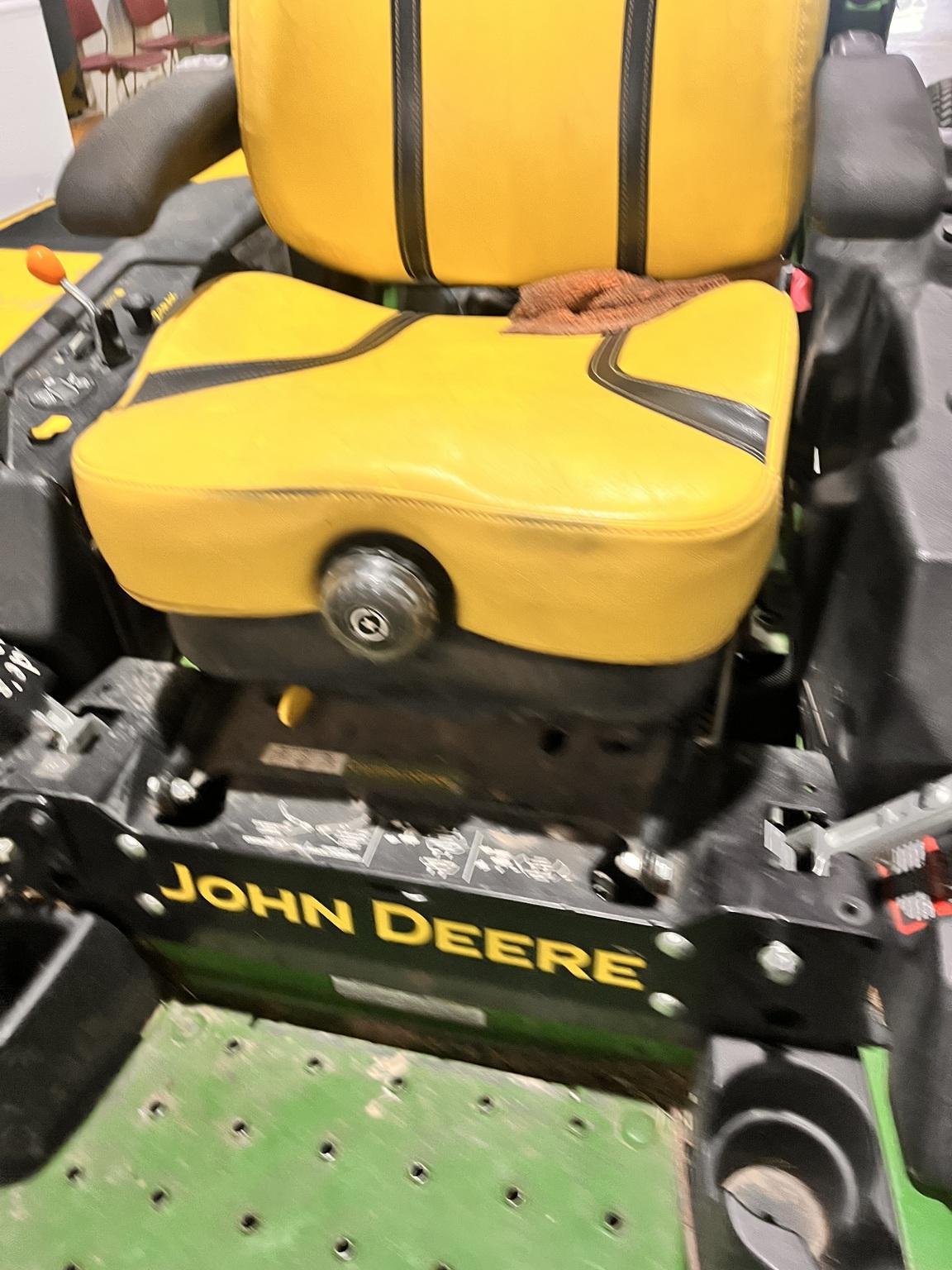 2022 John Deere Z930M Image
