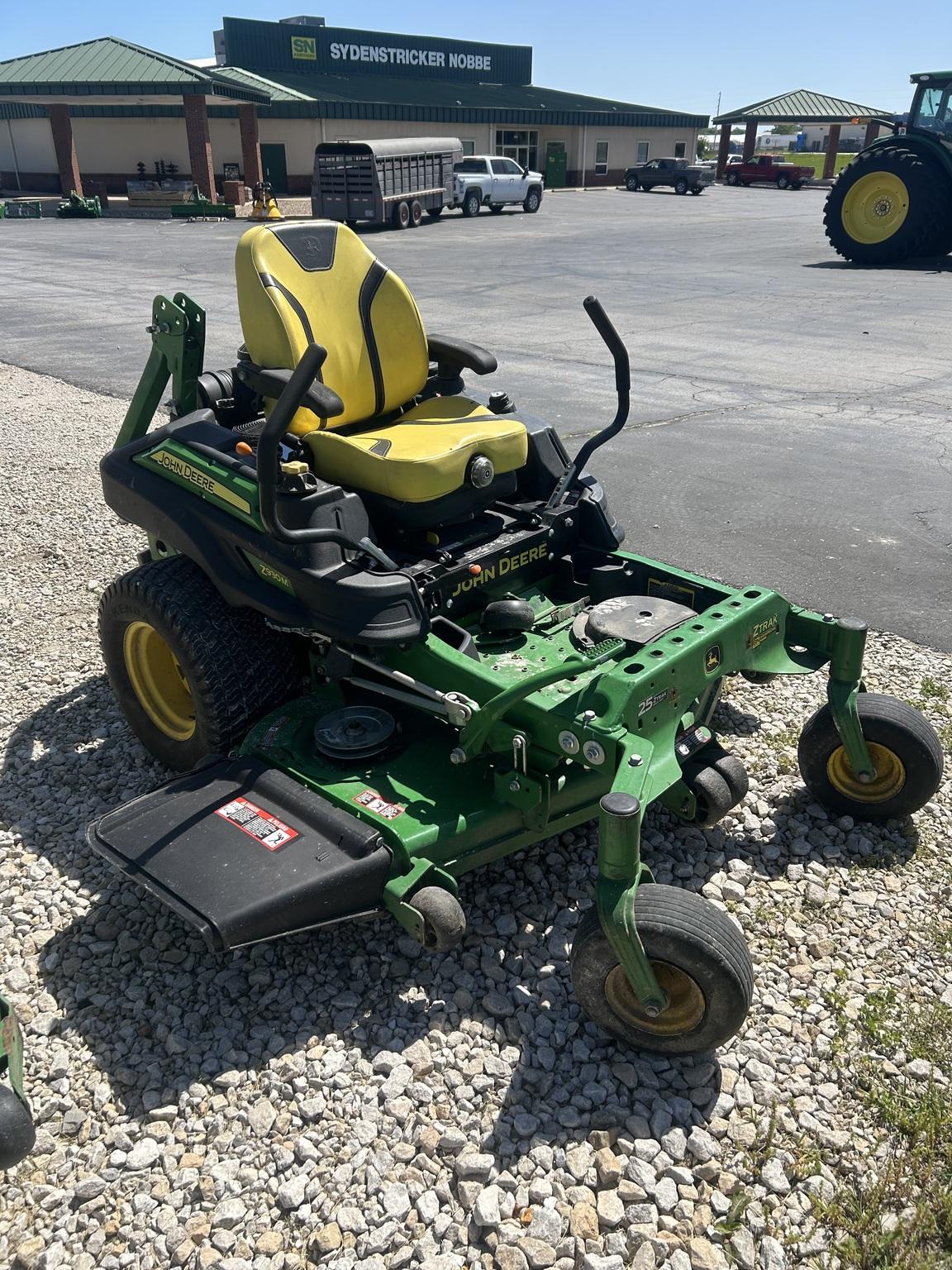 2022 John Deere Z930M Image