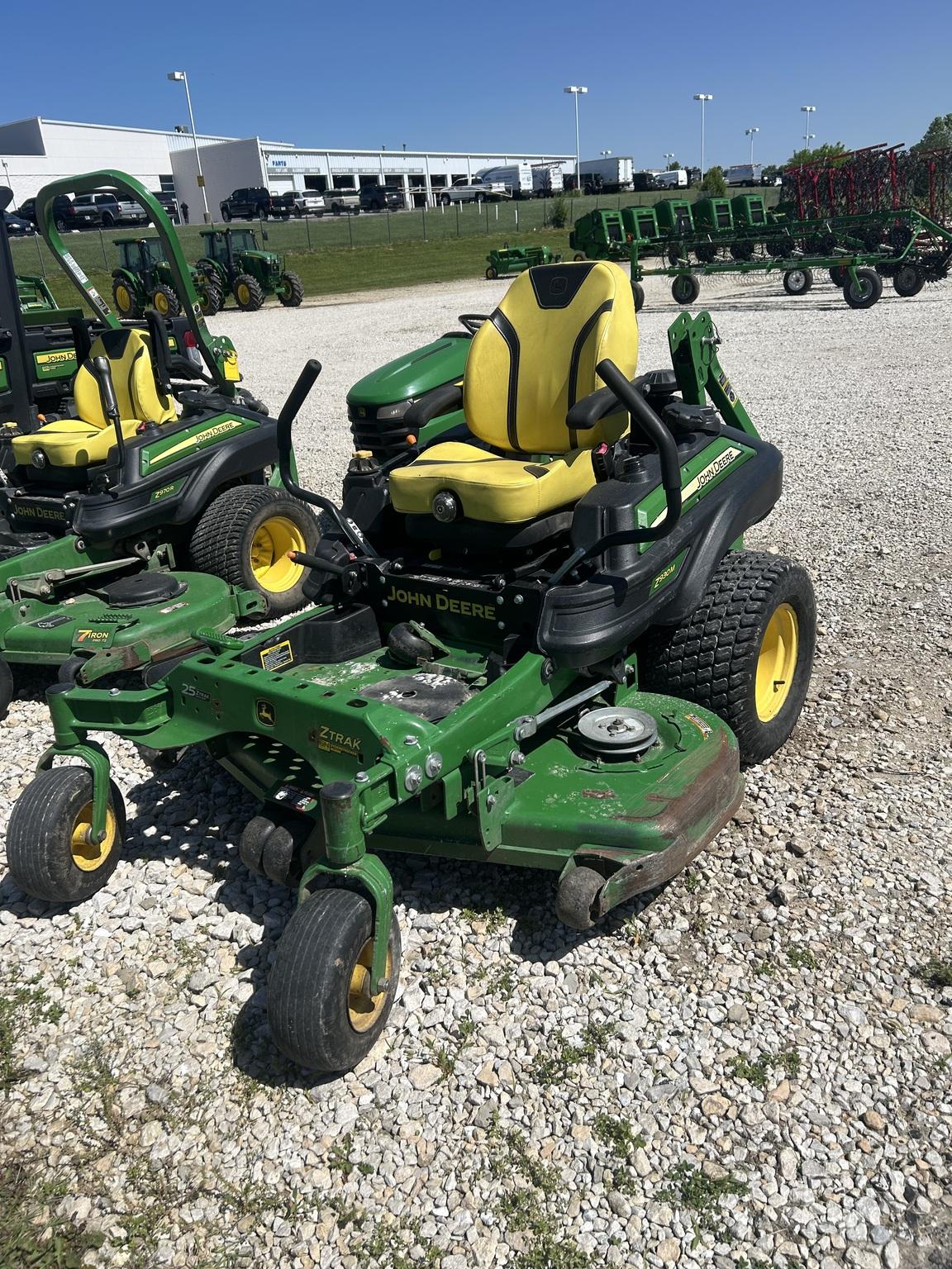 2022 John Deere Z930M Image