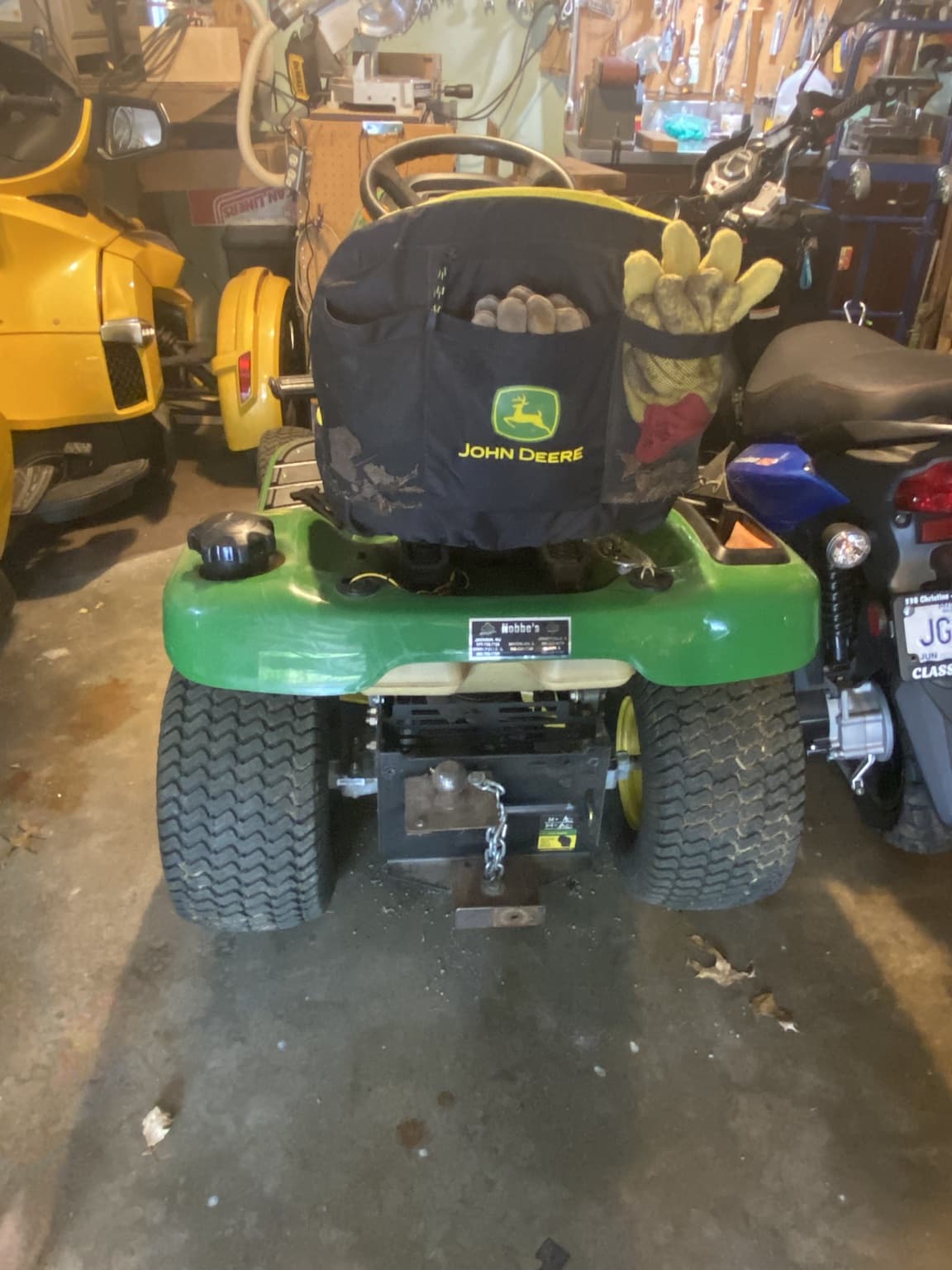 2009 John Deere X300 Image
