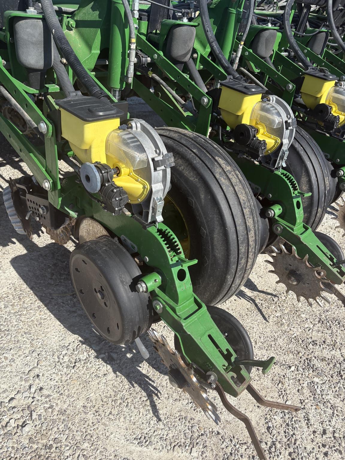 2011 John Deere 1770NT CCS Image