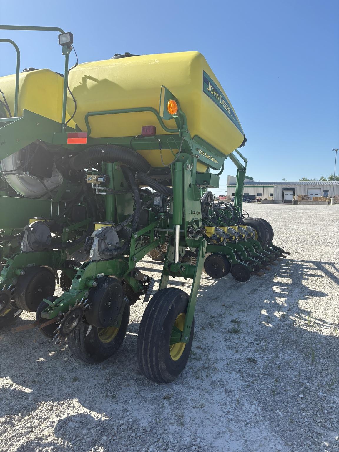2011 John Deere 1770NT CCS Image