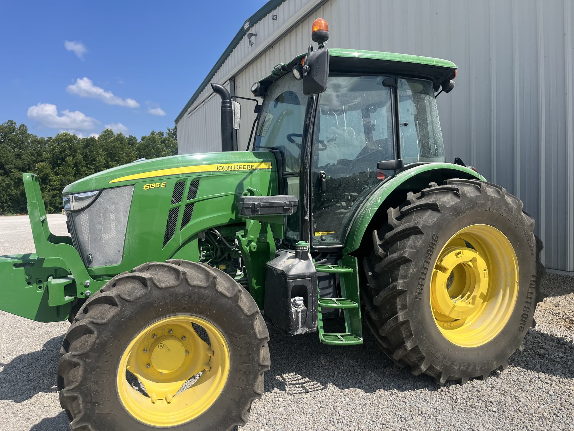 2024 John Deere 6135E Image