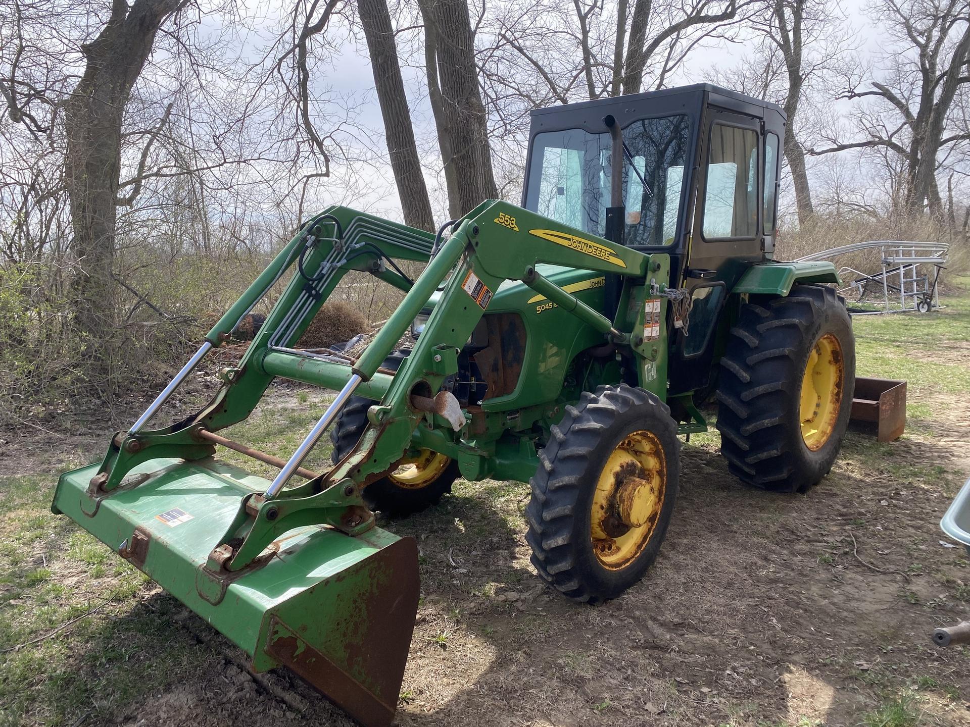 2011 John Deere 5045E Image