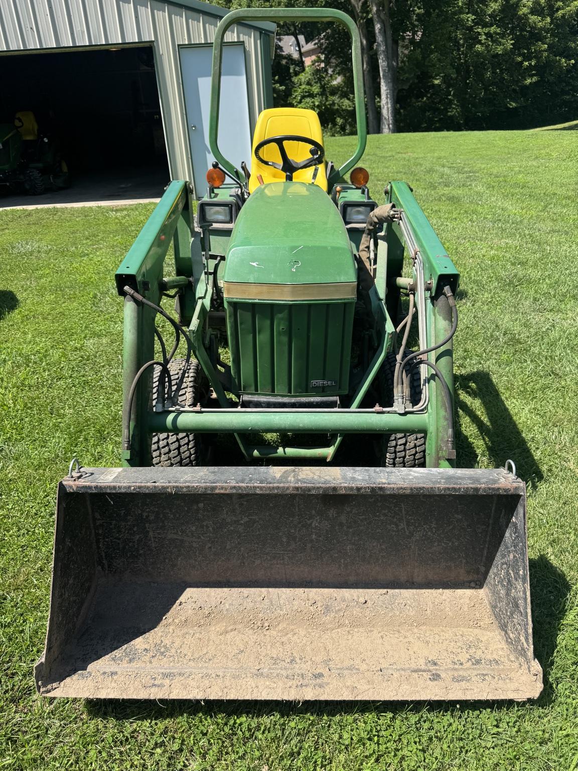 1997 John Deere 855 Image