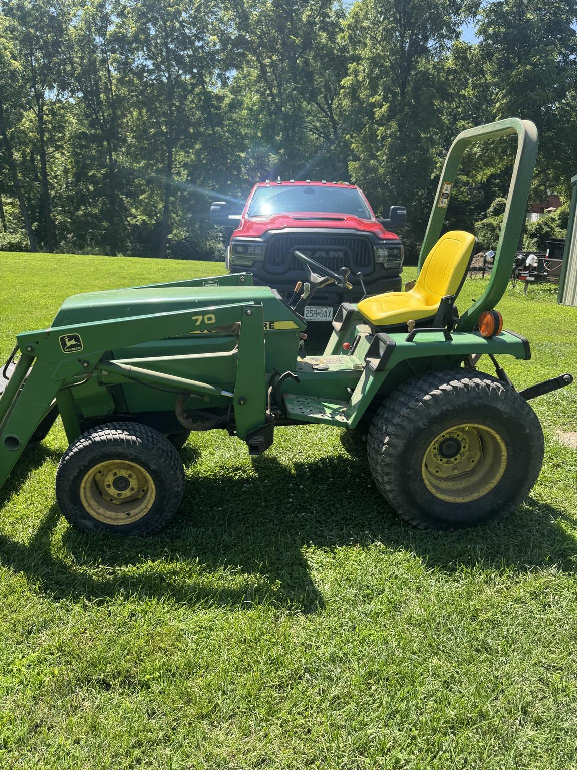 1997 John Deere 855 Image