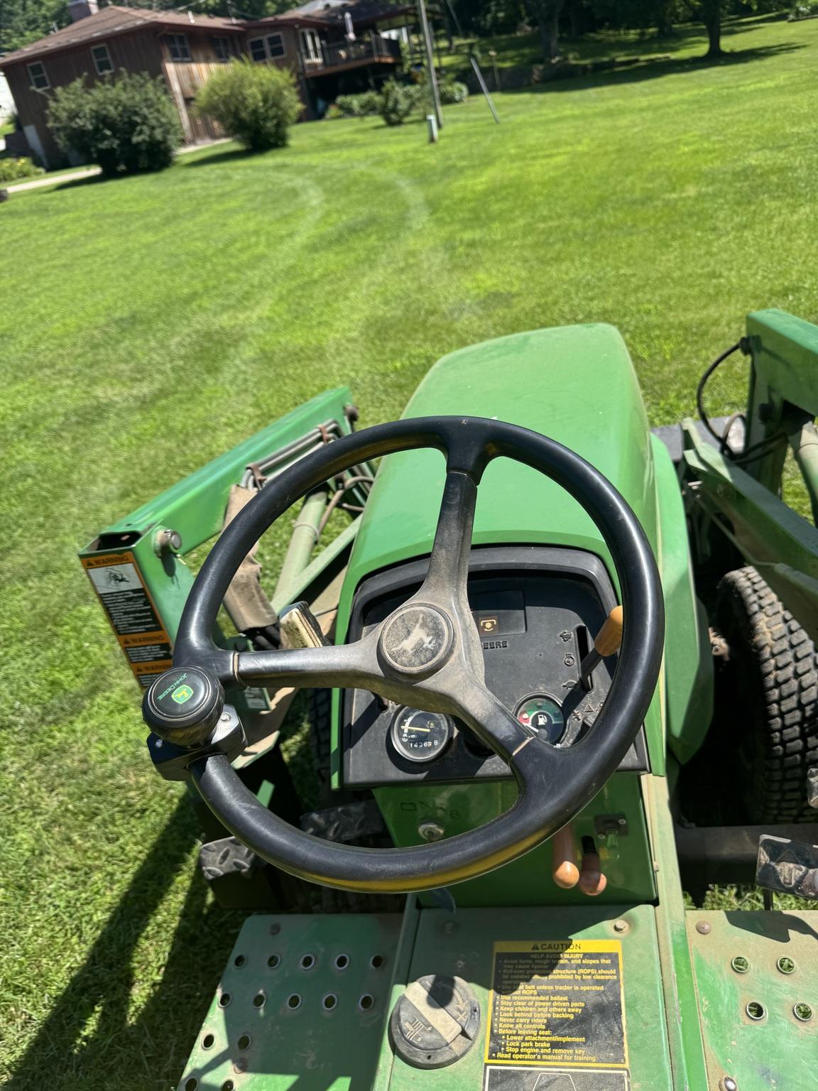 1997 John Deere 855 Image