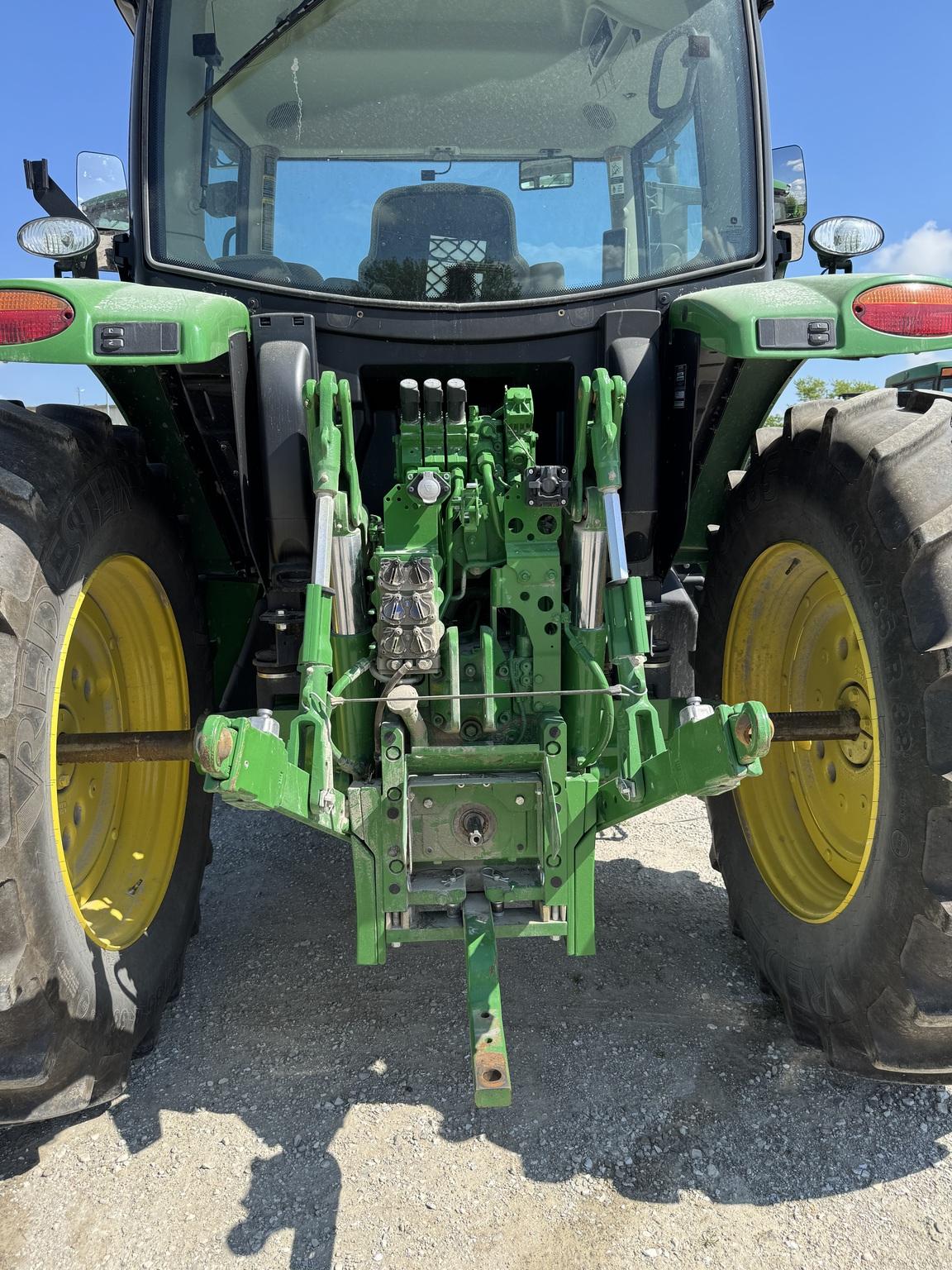 2023 John Deere 6R 120 Image