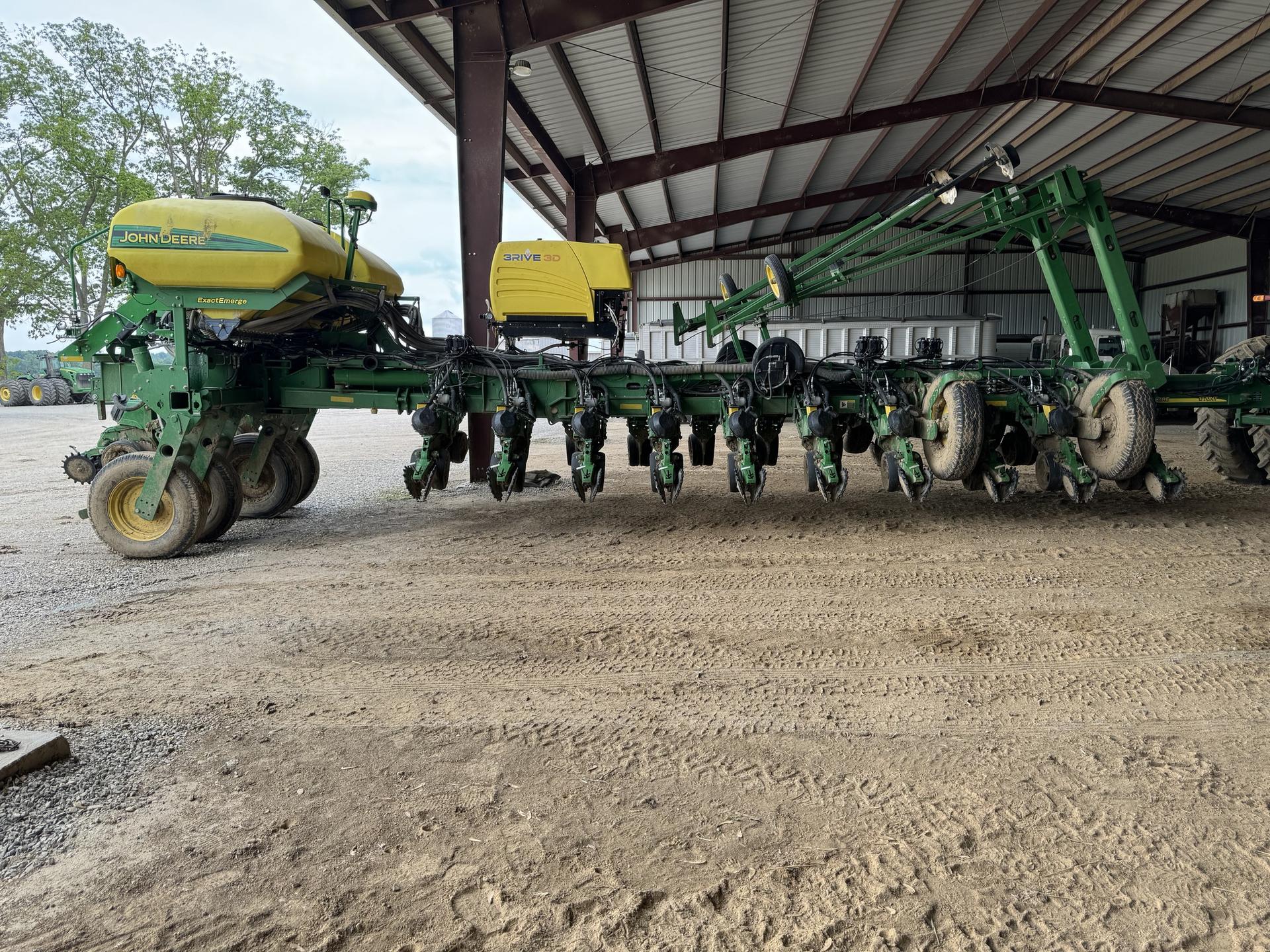 2014 John Deere 1770NT Image