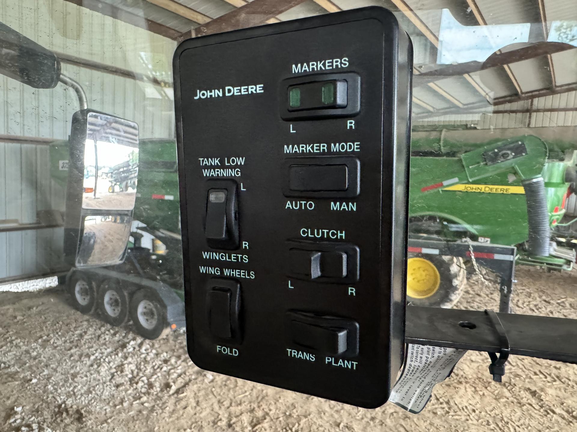2014 John Deere 1770NT Image