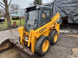 2010 Gehl 4240 Image