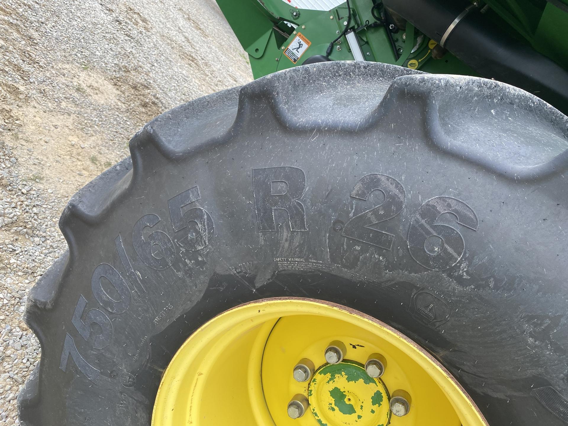2013 John Deere S690 Image