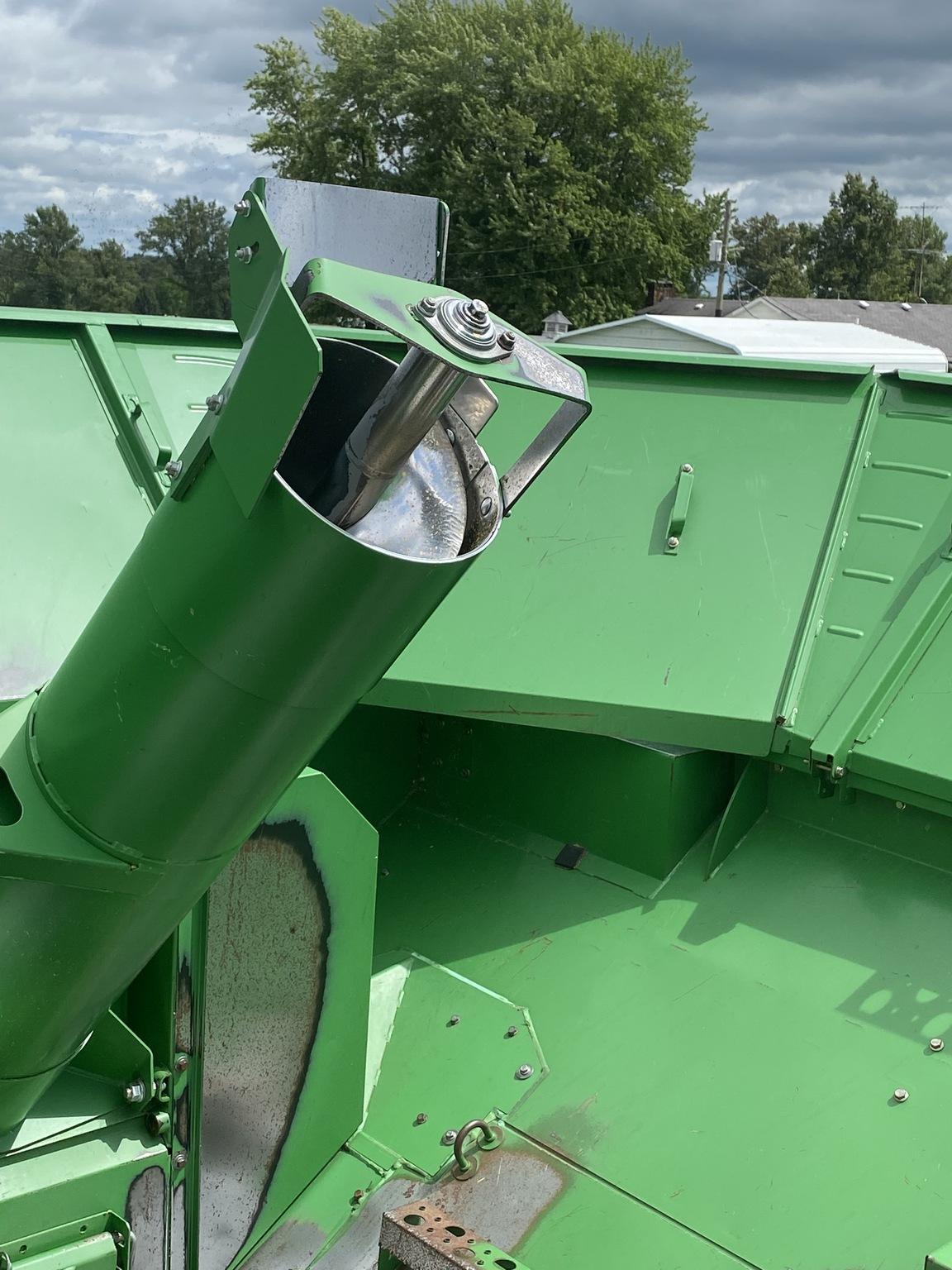 2013 John Deere S690 Image