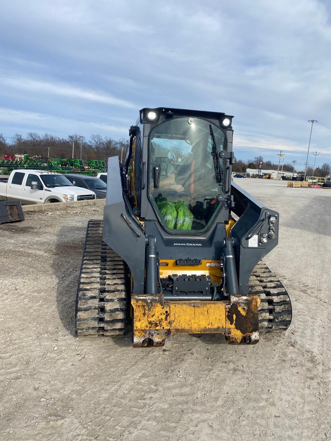 2023 John Deere 333G Image