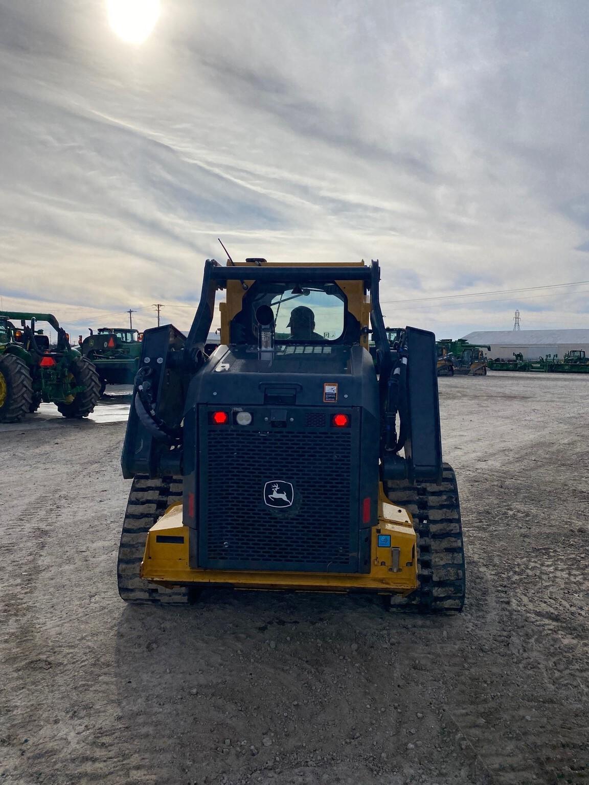 2023 John Deere 333G Image
