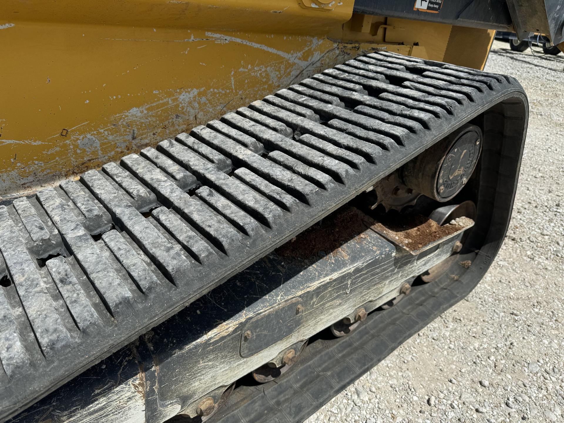 2021 John Deere 333G Image