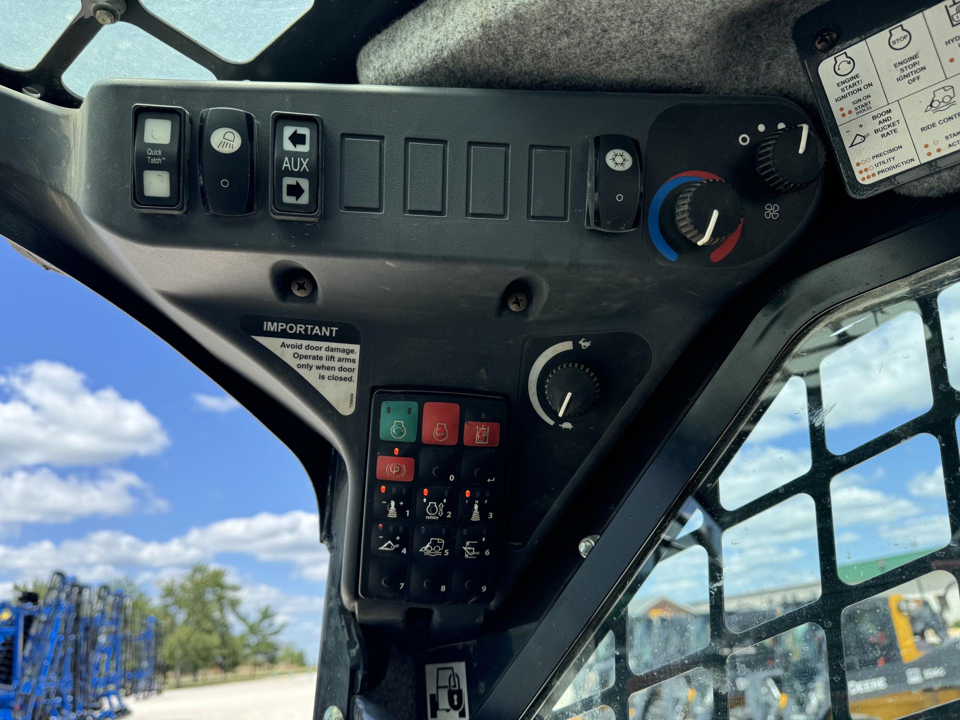 2021 John Deere 333G Image
