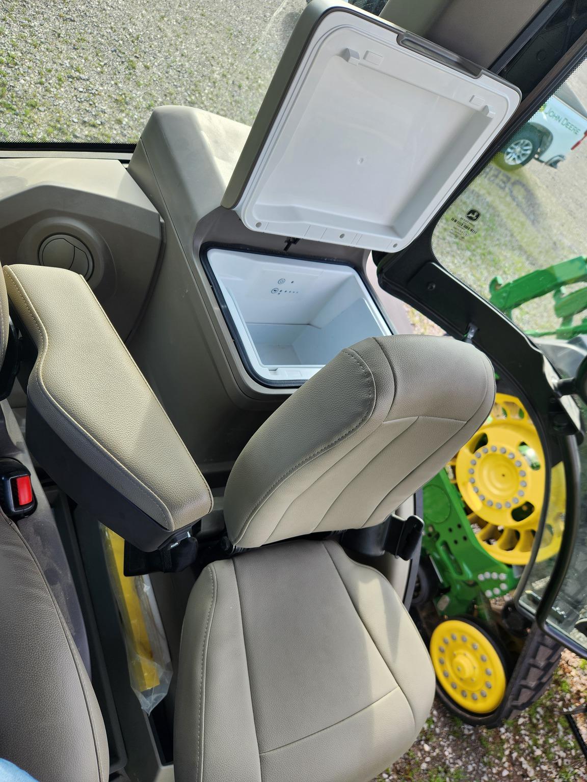 2024 John Deere 8RX 340 Image