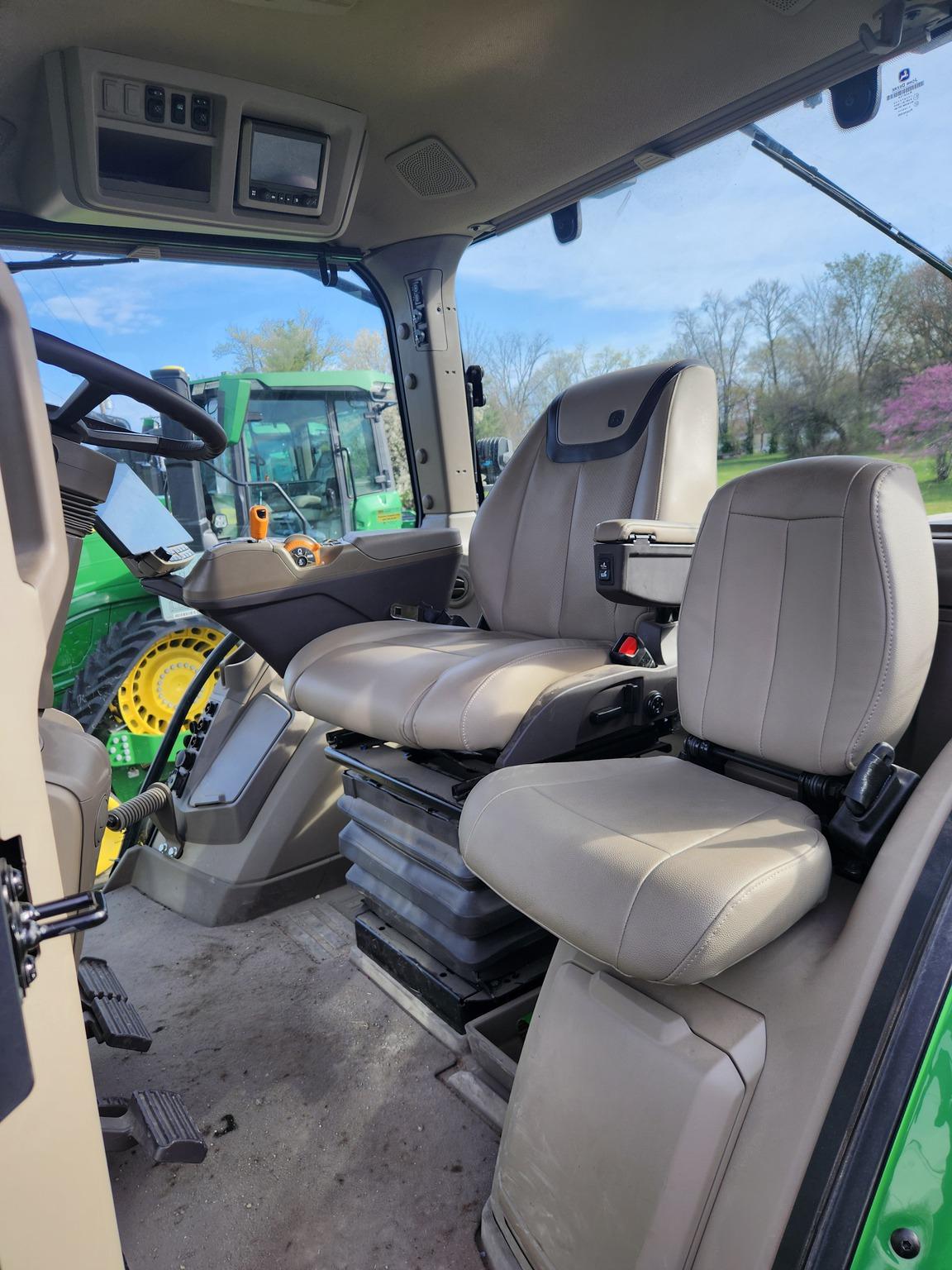 2024 John Deere 8RX 340 Image