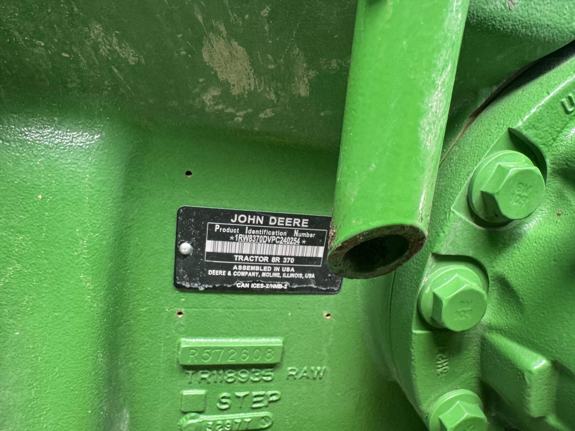 2024 John Deere 8R 370 Image