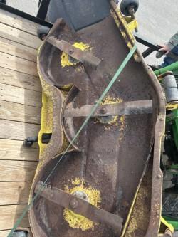 2004 John Deere 2210 Image