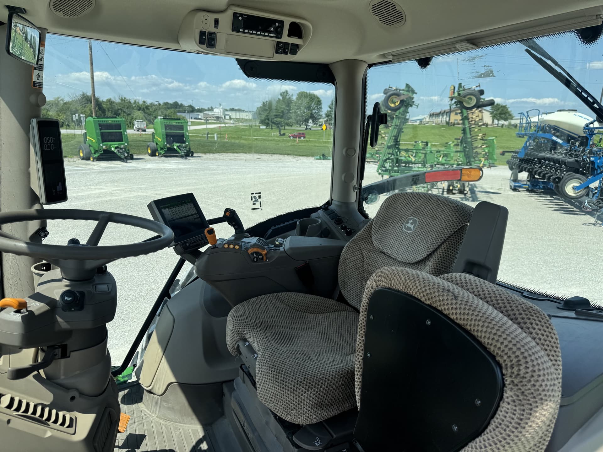 2023 John Deere 6R 175 Image