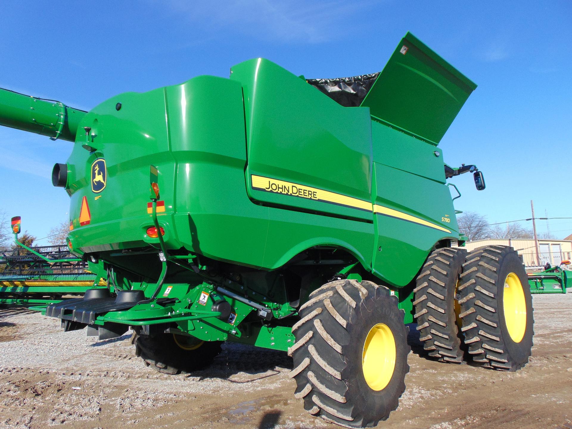 2024 John Deere S780 Image