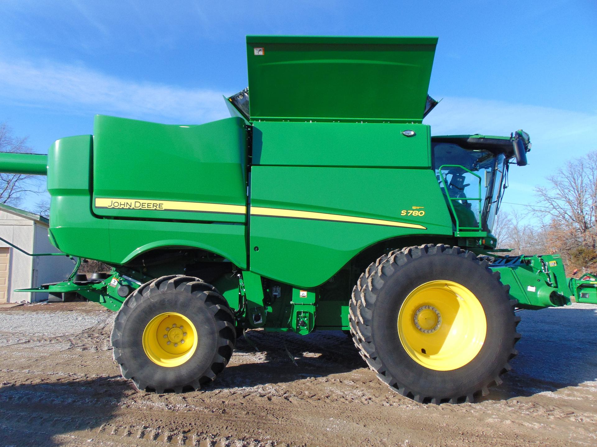 2024 John Deere S780 Image