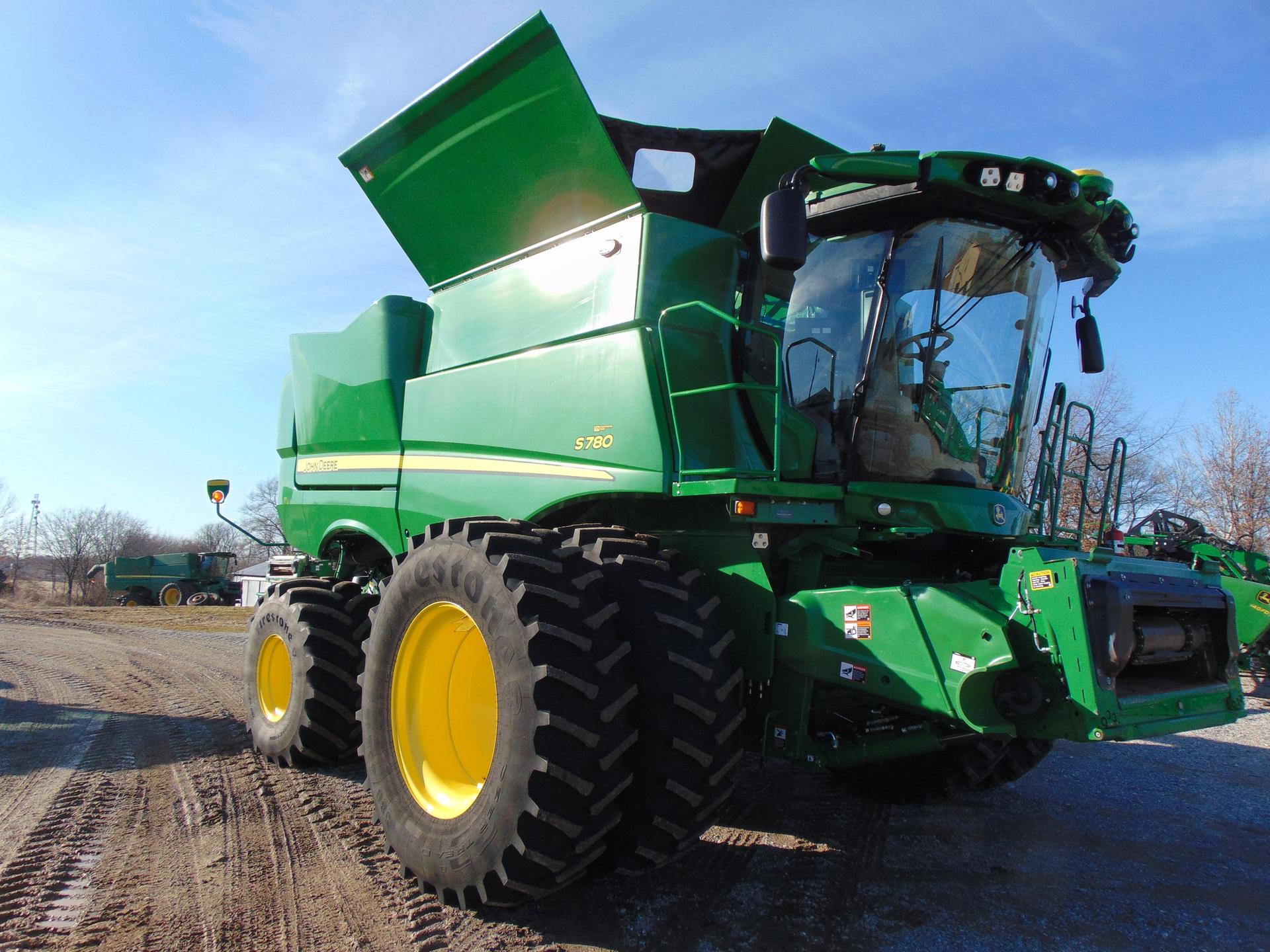 2024 John Deere S780 Image