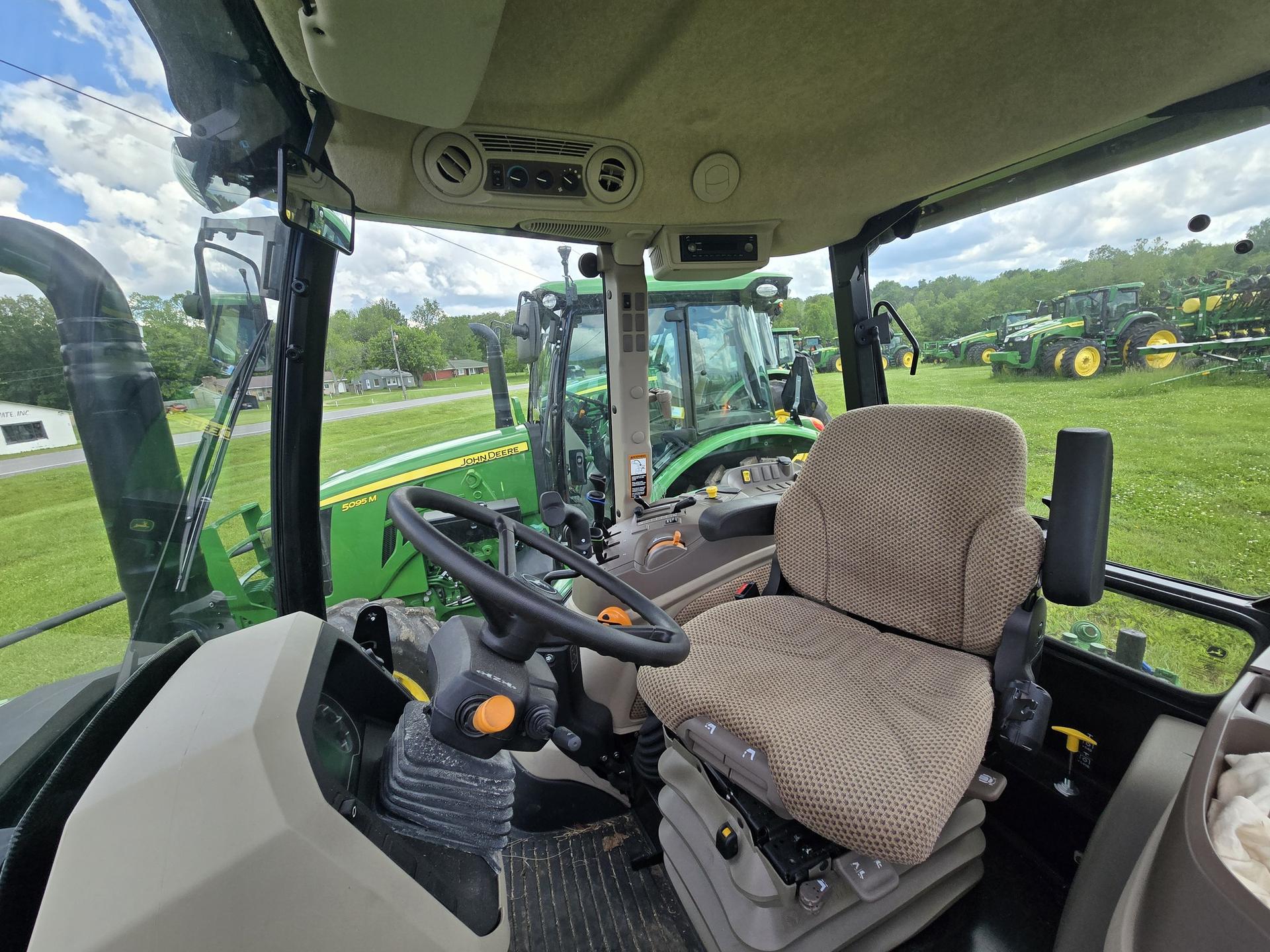 2024 John Deere 5100E Image