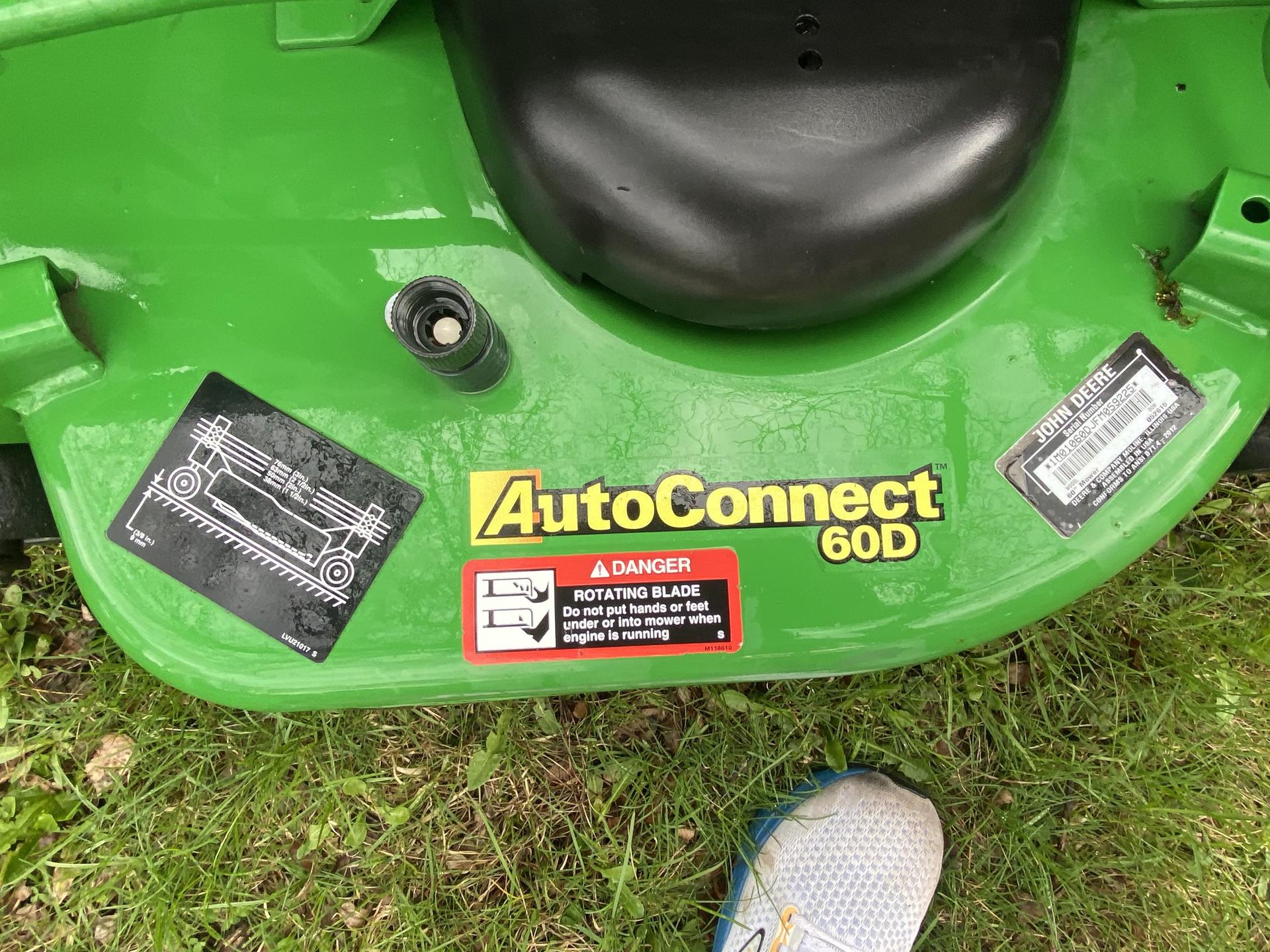 2015 John Deere 1025R Image