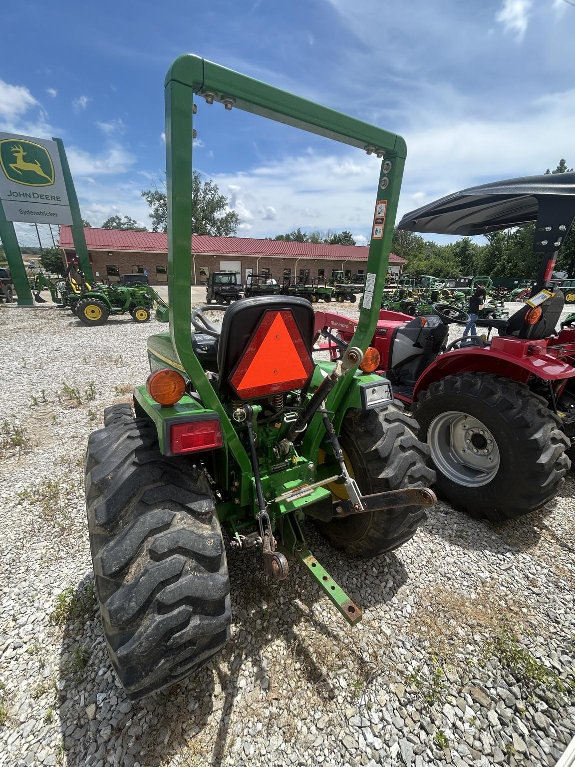 2008 John Deere 3005 Image