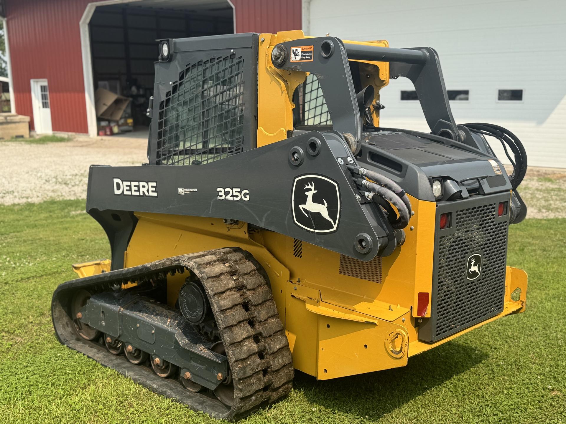 2020 John Deere 325G Image
