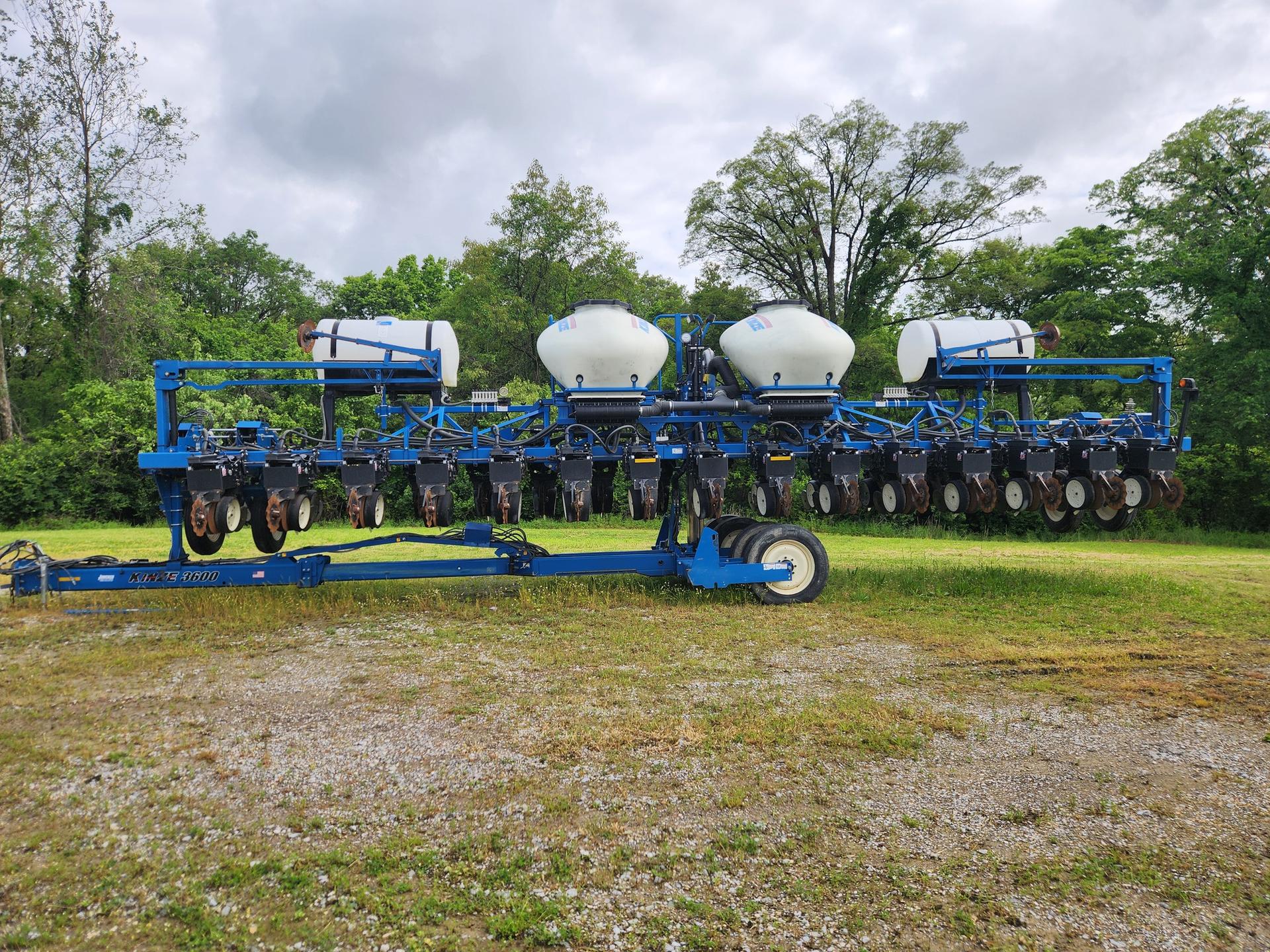 2014 Kinze 3600 Image