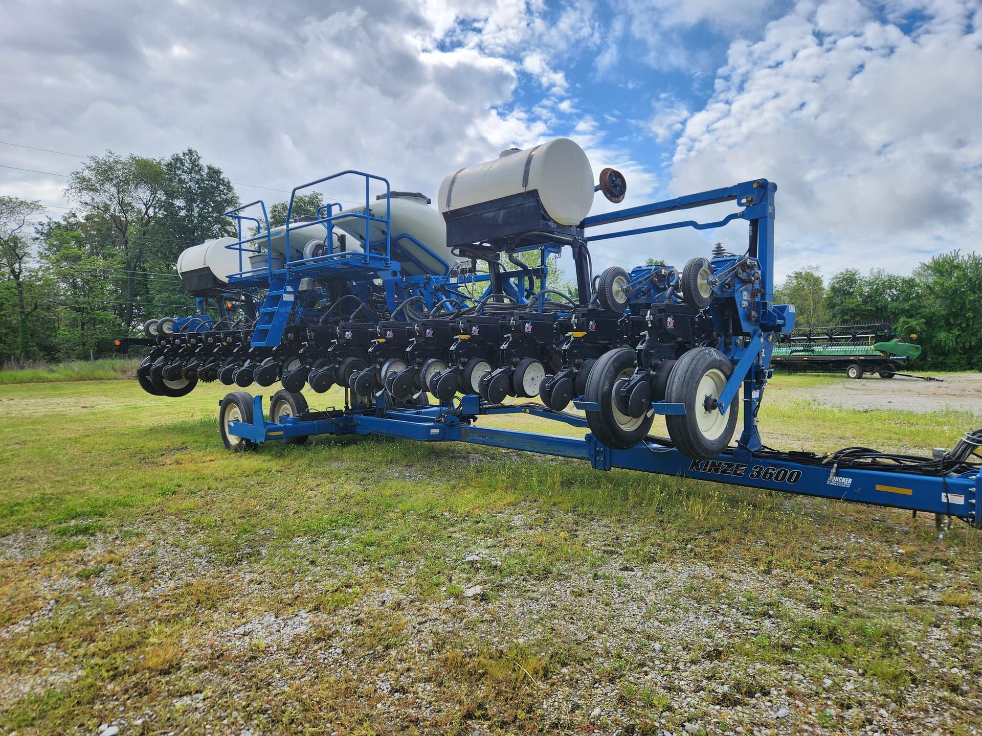2014 Kinze 3600 Image