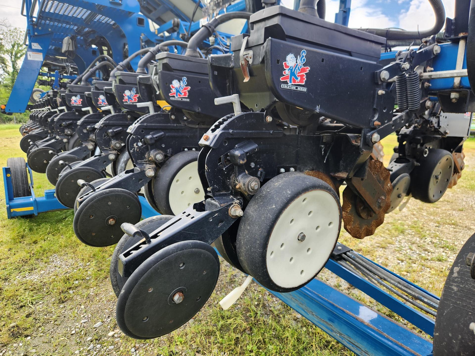 2014 Kinze 3600 Image