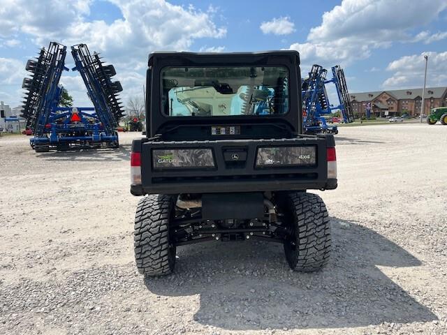 2024 John Deere XUV 835M Image