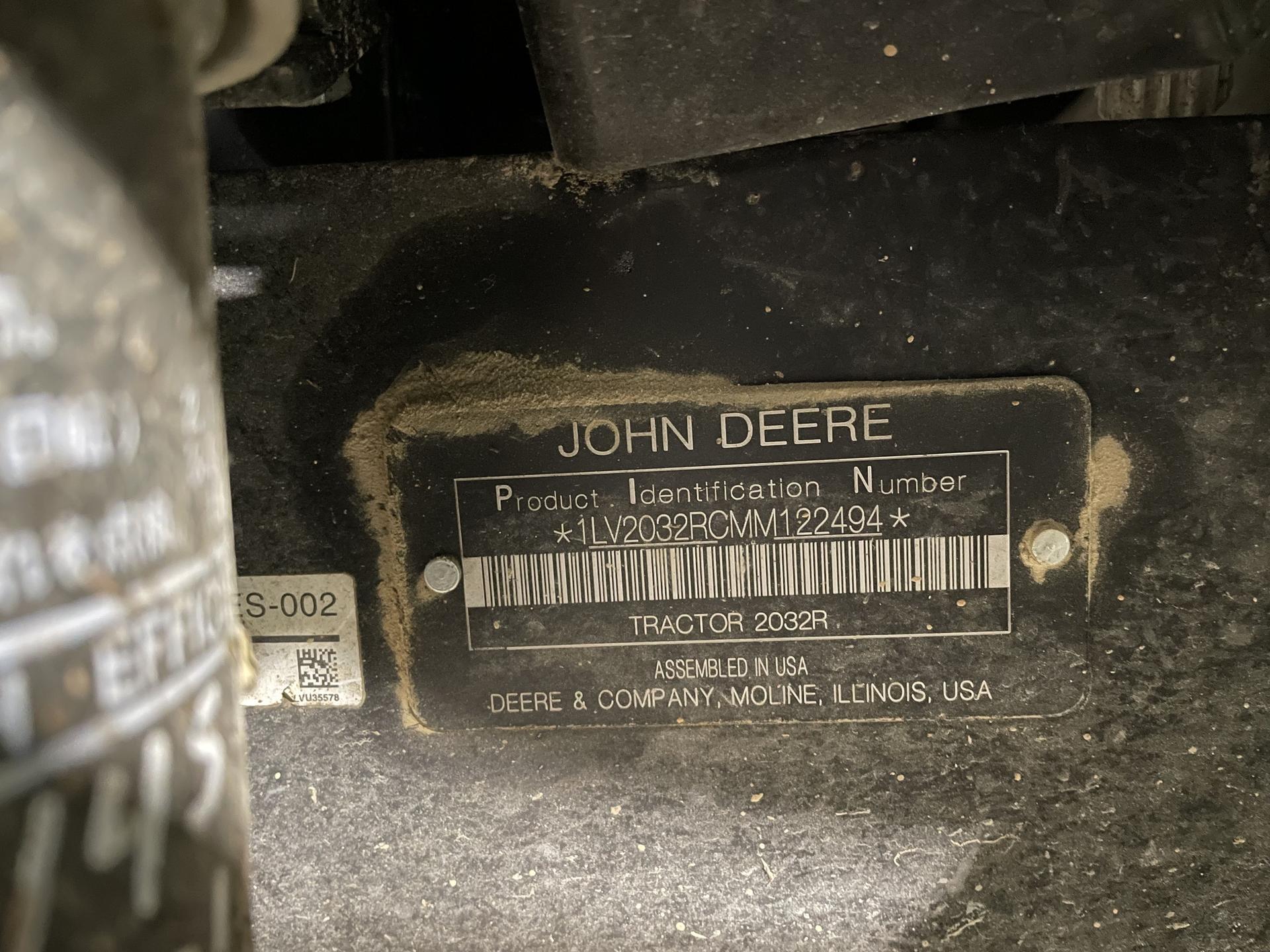 2021 John Deere 2032R Image