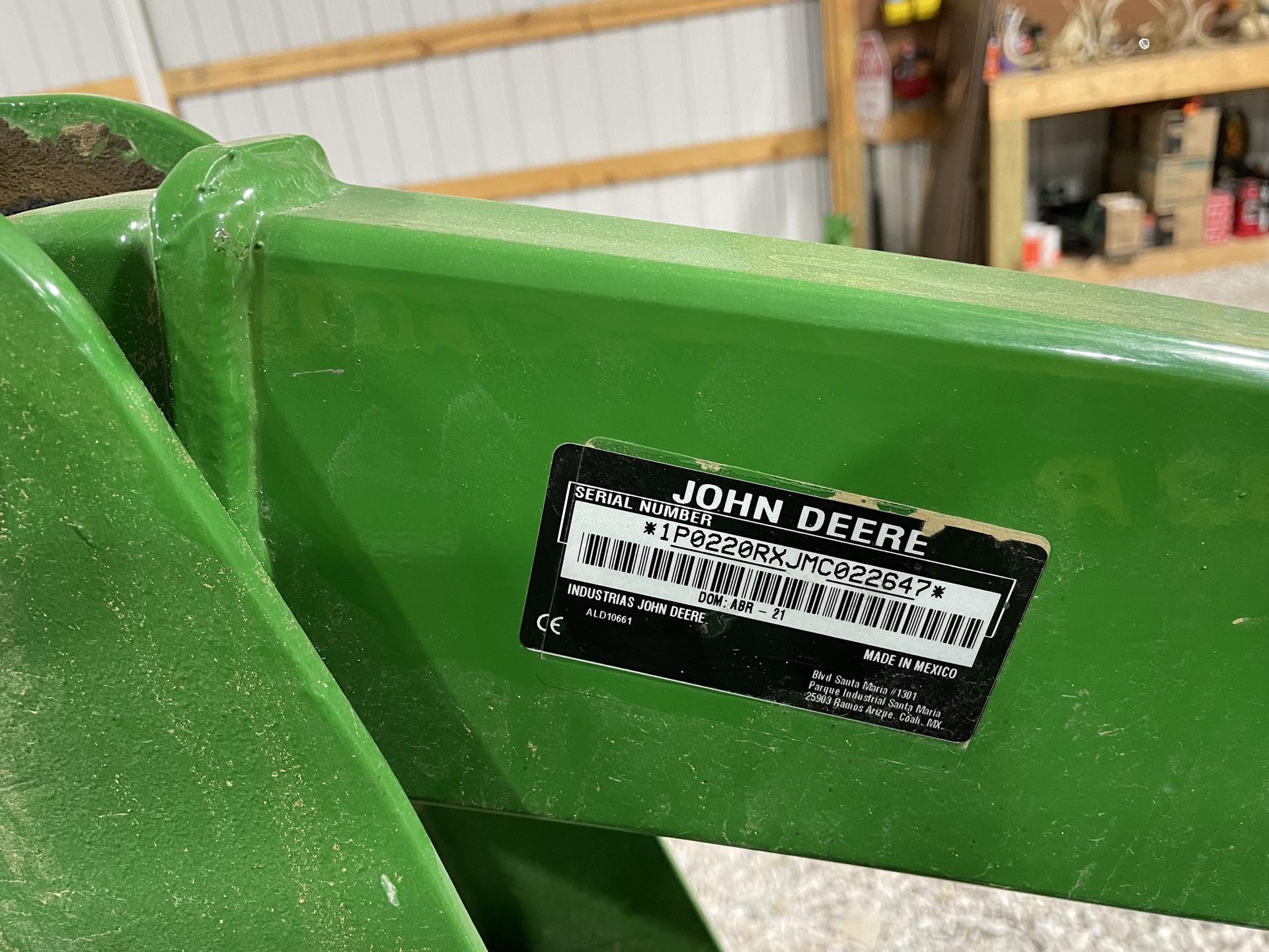 2021 John Deere 2032R Image