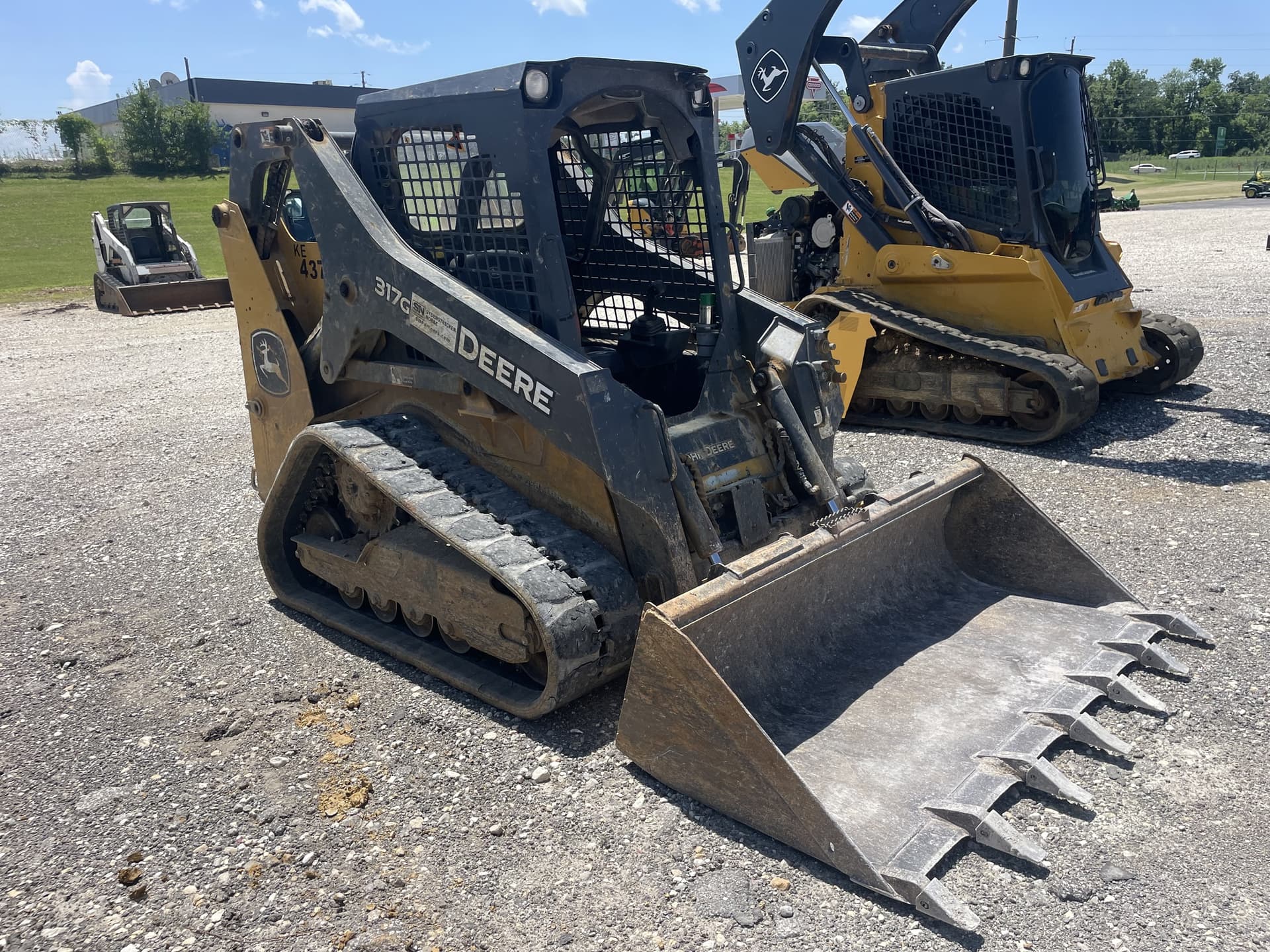 2023 John Deere 317G Image
