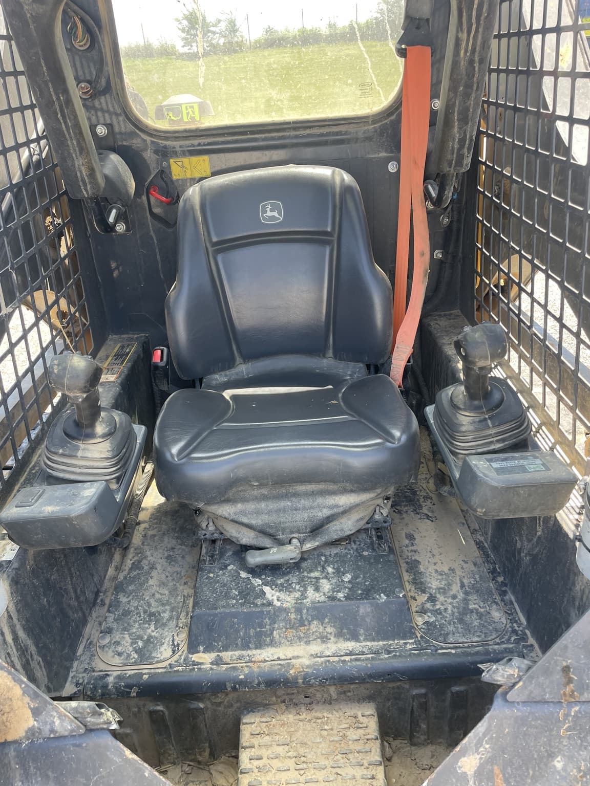 2023 John Deere 317G Image