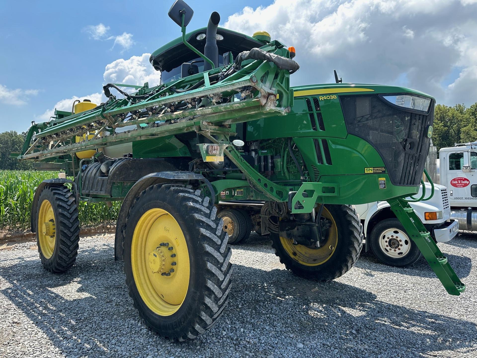 2021 John Deere R4038 Image