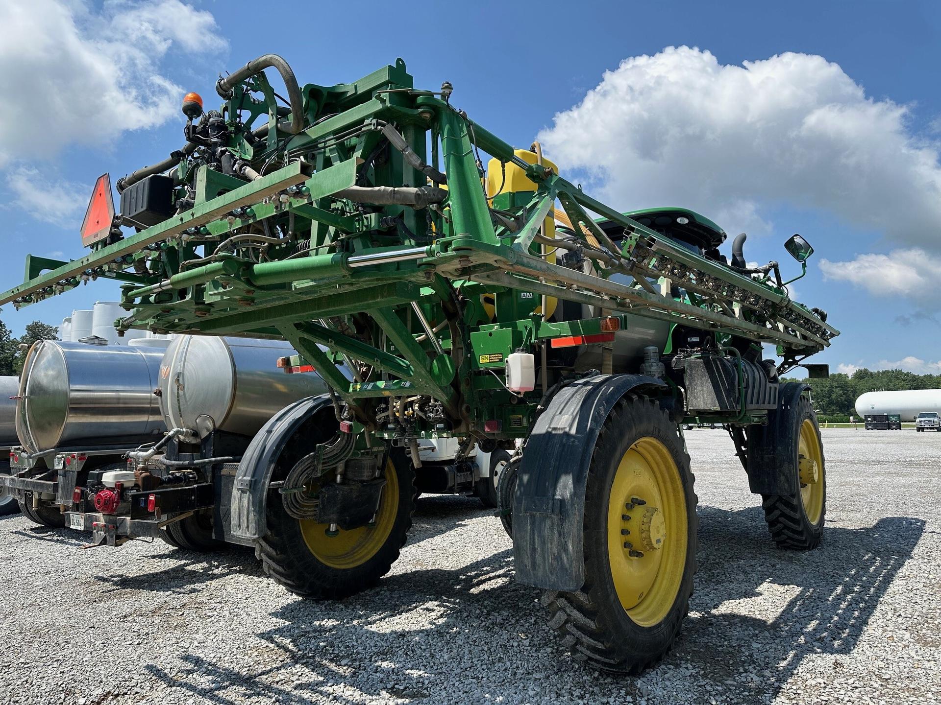 2021 John Deere R4038 Image