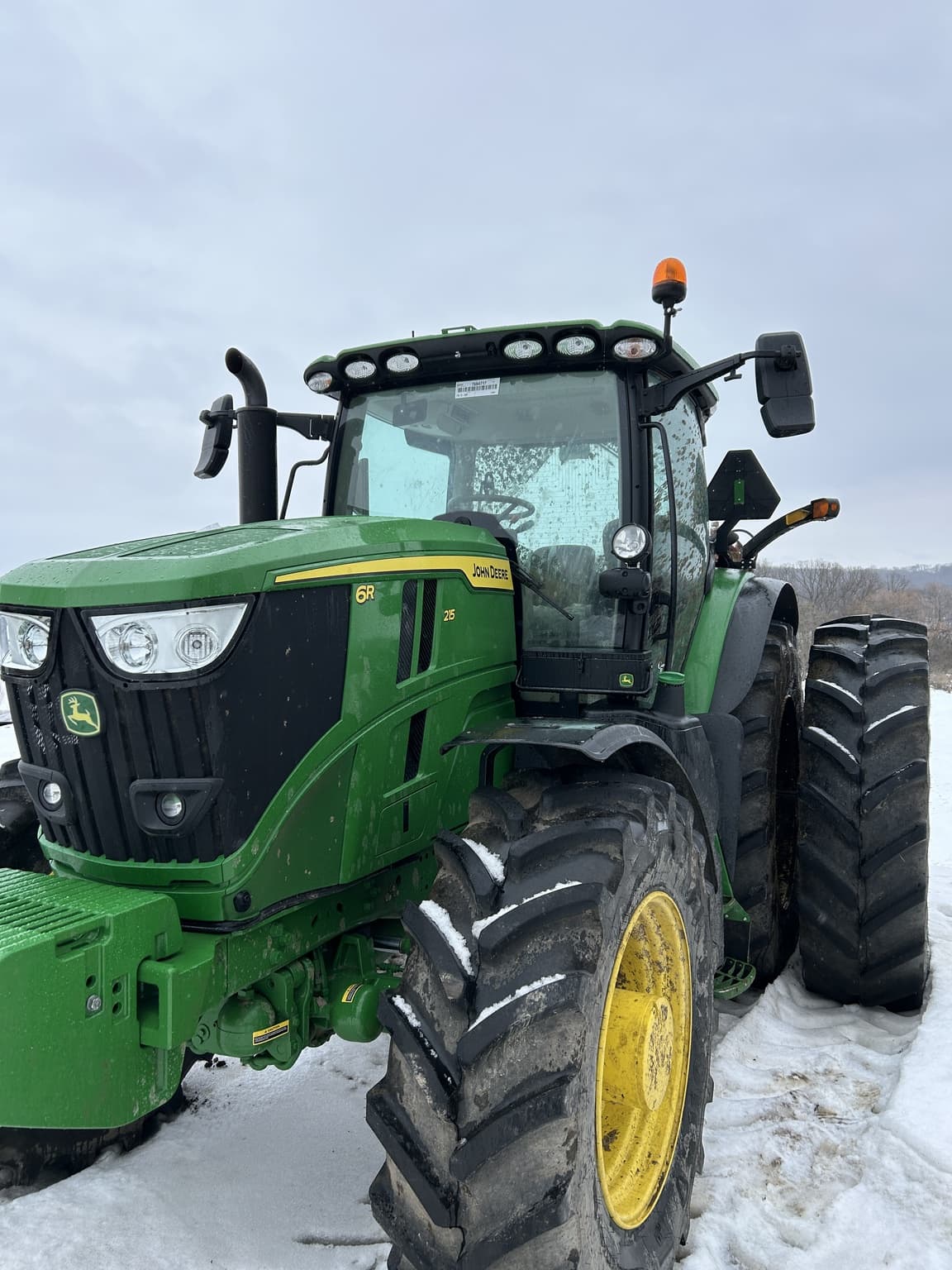 2023 John Deere 6R 215 Image