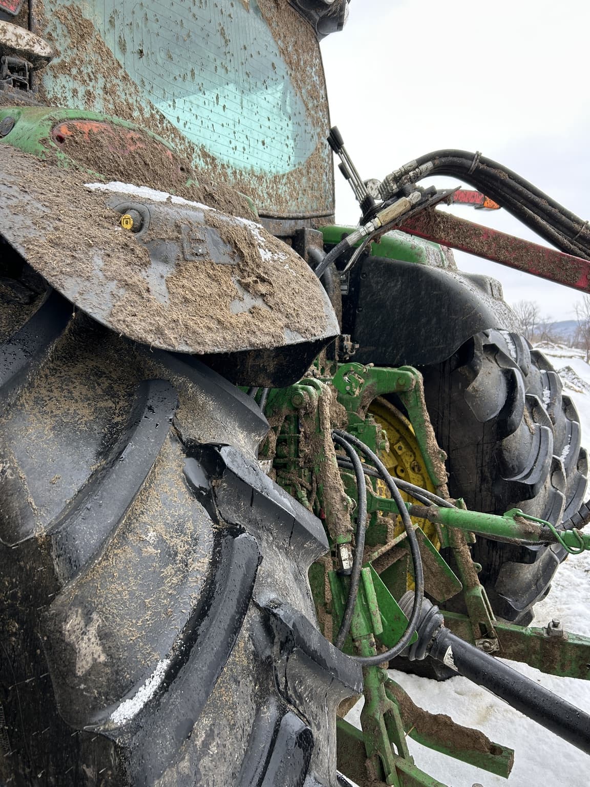 2023 John Deere 6R 215 Image