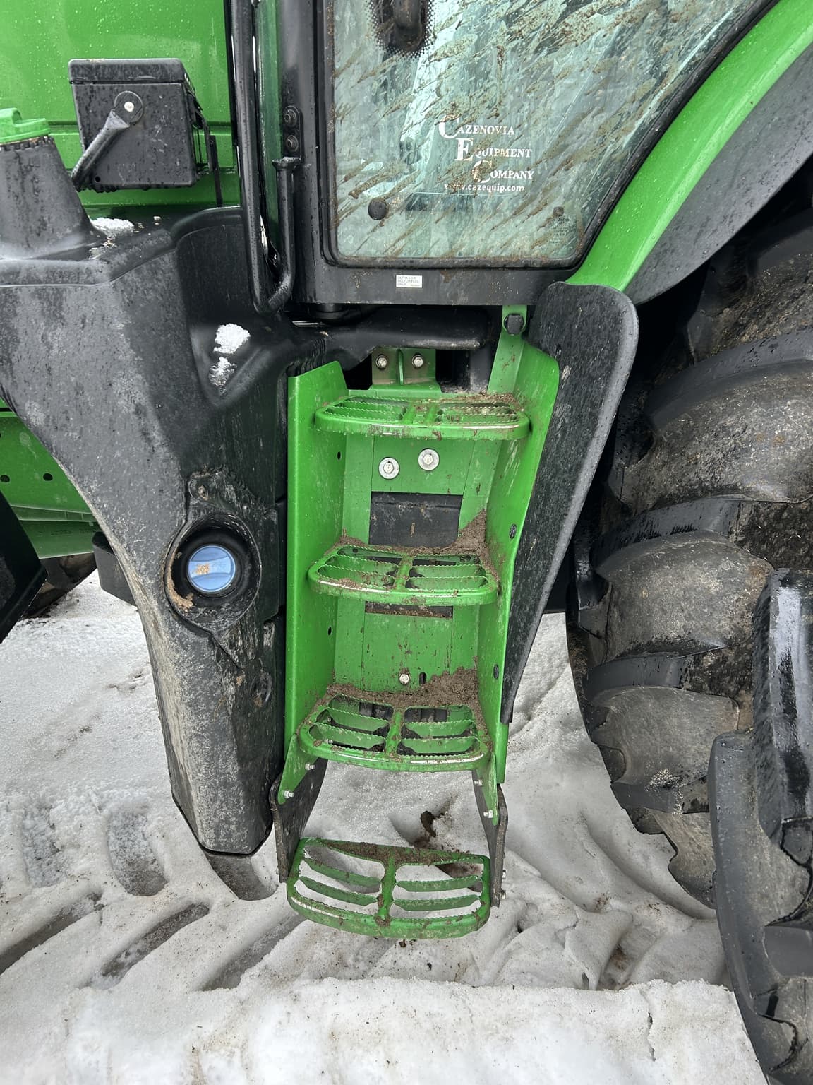 2023 John Deere 6R 215 Image